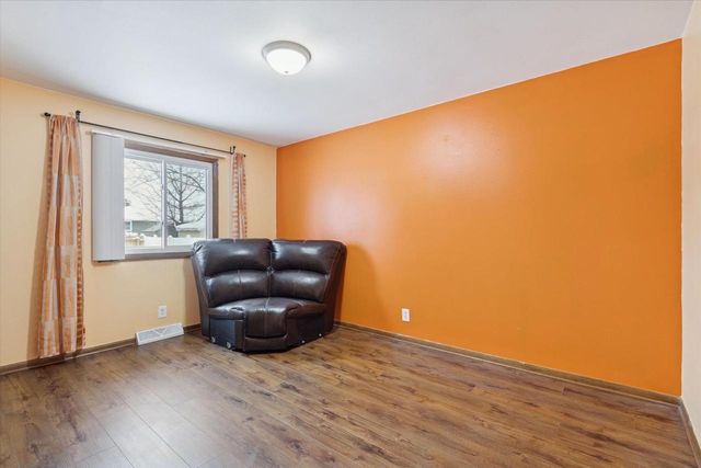 2117 S Arch Street, Janesville, WI 53546