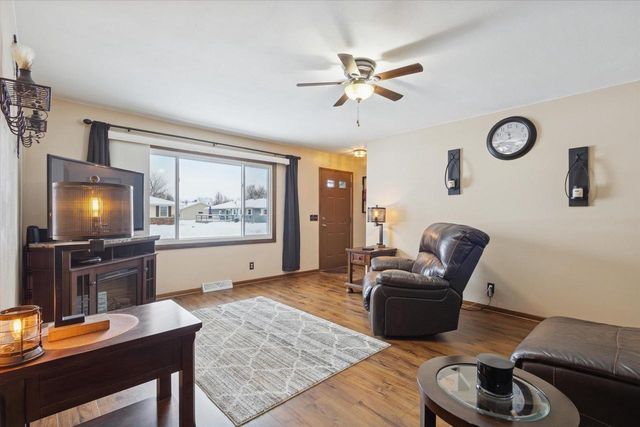 2117 S Arch Street, Janesville, WI 53546