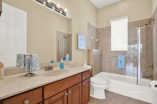 1226 3RD STREET CIRCLE E, Palmetto, FL 34221