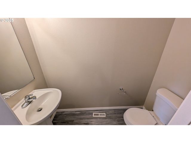 18541 Sw TAKENA Ct, Beaverton, OR 97003