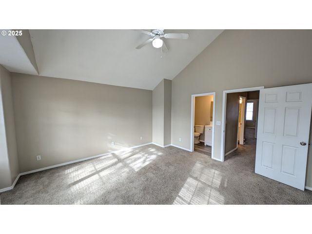 18541 Sw TAKENA Ct, Beaverton, OR 97003