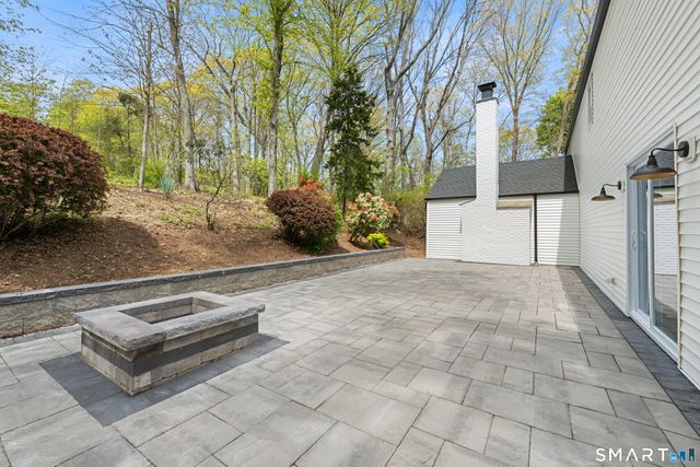 200 Joan Drive, Fairfield, CT 06824