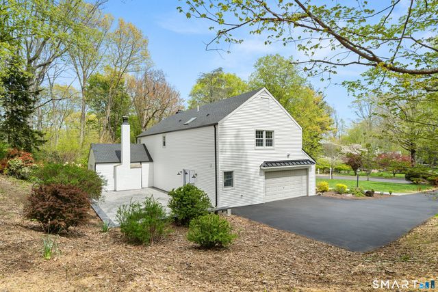 200 Joan Drive, Fairfield, CT 06824