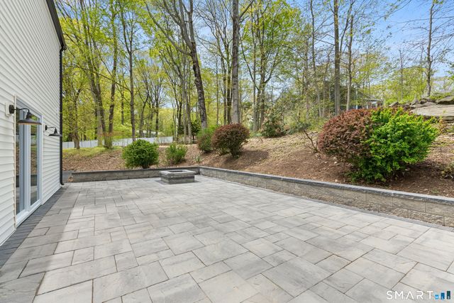 200 Joan Drive, Fairfield, CT 06824