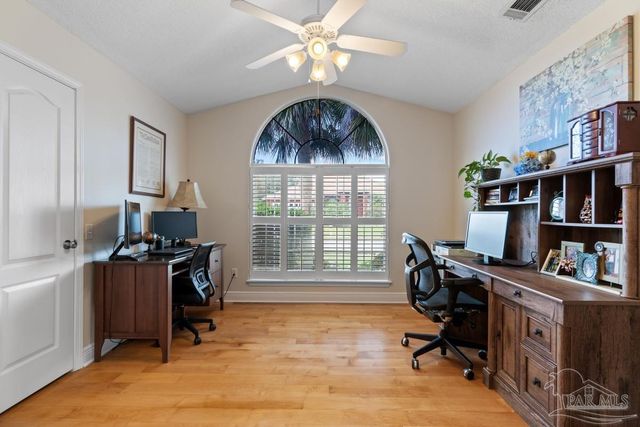1596 Woodlawn Way, Gulf Breeze, FL 32563