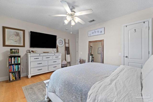 1596 Woodlawn Way, Gulf Breeze, FL 32563