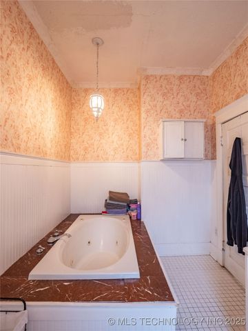 531 E Washington Avenue, Mcalester, OK 74501