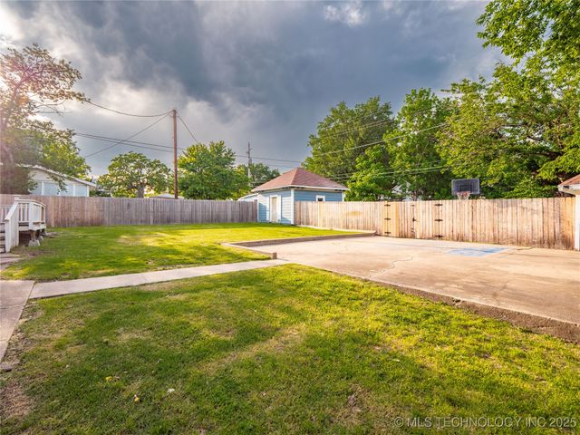 531 E Washington Avenue, Mcalester, OK 74501