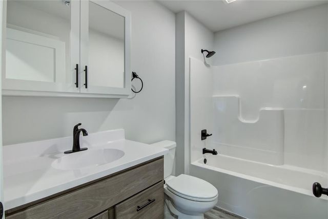1848 Dorret Road, Eau Claire, WI 54703