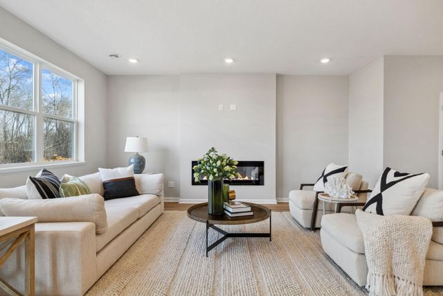 6090 157th Street N, Hugo, MN 55038