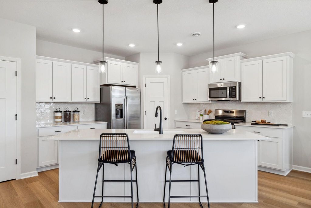 6090 157th Street N, Hugo, MN 55038