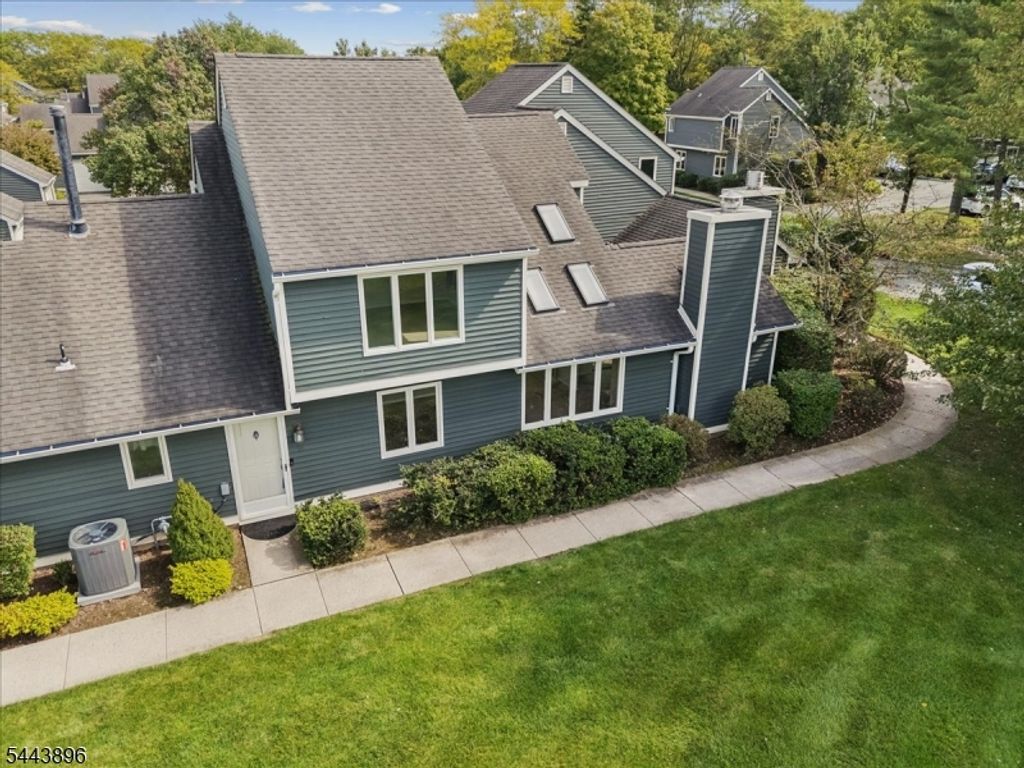 10 Village Dr, Bernards Twp., NJ 07920 — exterior