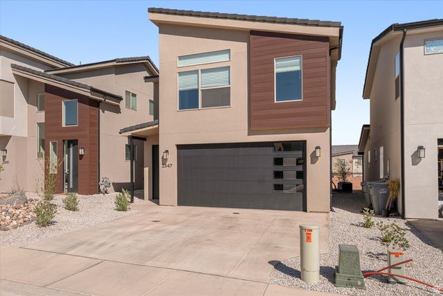 2347 E LUCIANO LN, St. George, UT 84790
