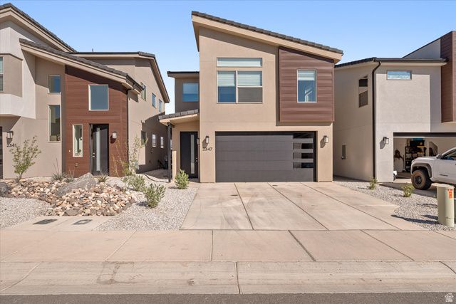 2347 E LUCIANO LN, St. George, UT 84790