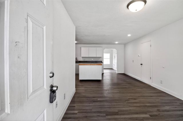 3411 Palm Avenue, Texas City, TX 77590