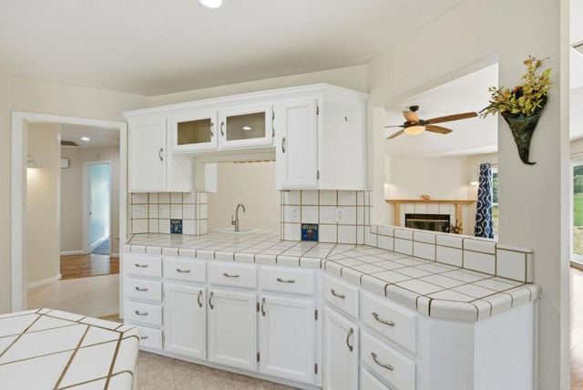 1584 Rocks Road, San Juan Bautista, CA 95045