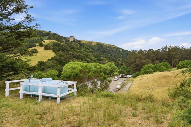 1584 Rocks Road, San Juan Bautista, CA 95045