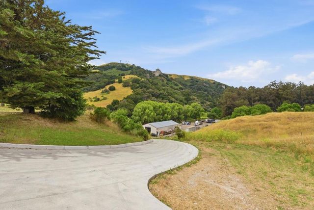 1584 Rocks Road, San Juan Bautista, CA 95045