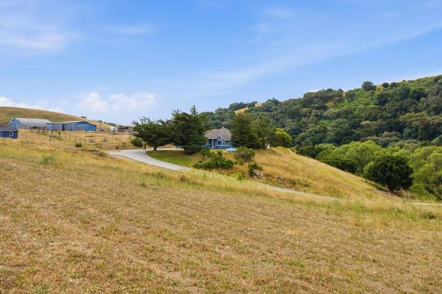 1584 Rocks Road, San Juan Bautista, CA 95045
