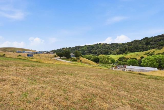 1584 Rocks Road, San Juan Bautista, CA 95045