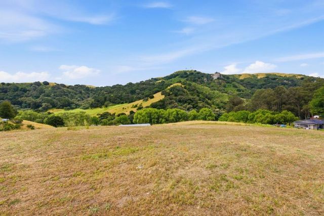 1584 Rocks Road, San Juan Bautista, CA 95045