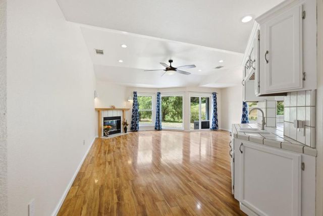 1584 Rocks Road, San Juan Bautista, CA 95045
