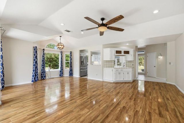 1584 Rocks Road, San Juan Bautista, CA 95045