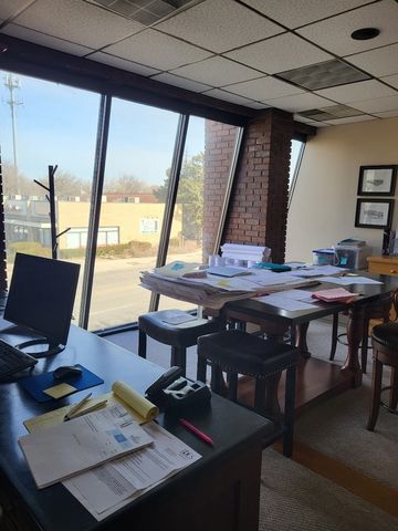 7851 Ogden Avenue 2, Lyons, IL 60534