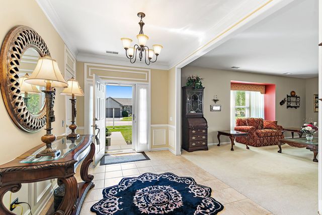 12225 Arlington Drive, Huntley, IL 60142