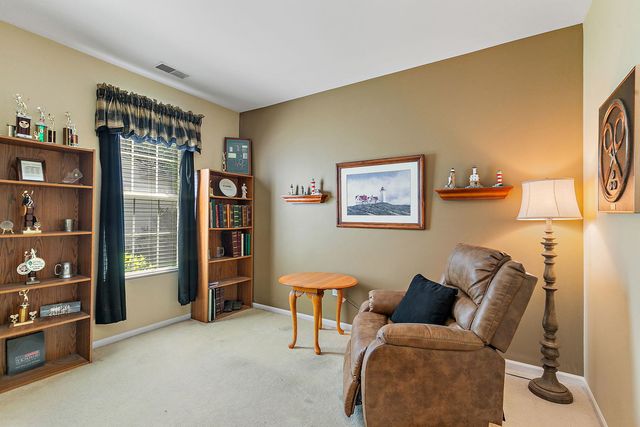 12225 Arlington Drive, Huntley, IL 60142