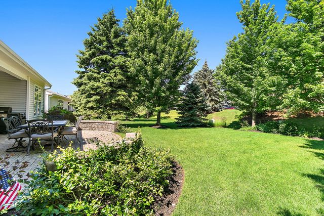 12225 Arlington Drive, Huntley, IL 60142