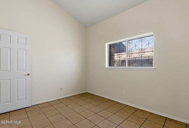 9805 GIFFORD Drive, El Paso, TX 79927