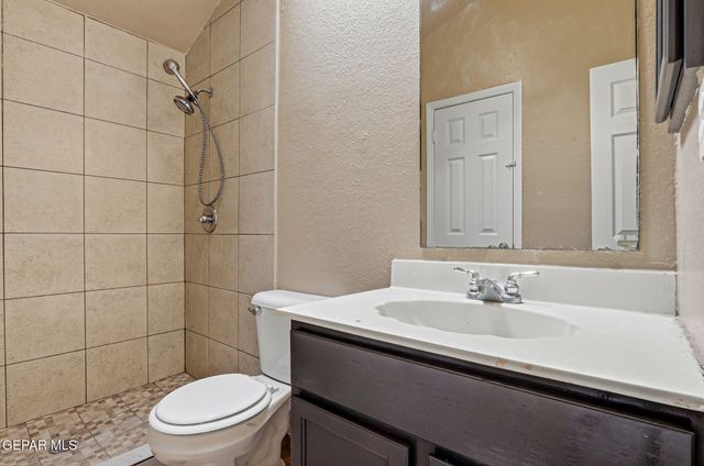 9805 GIFFORD Drive, El Paso, TX 79927