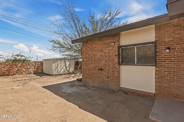 9805 GIFFORD Drive, El Paso, TX 79927