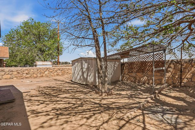 9805 GIFFORD Drive, El Paso, TX 79927