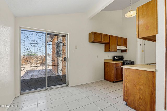 9805 GIFFORD Drive, El Paso, TX 79927