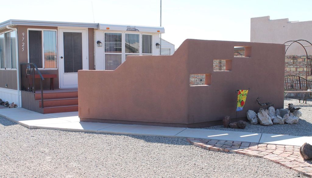 9725 E 37 St, Yuma, AZ 85365