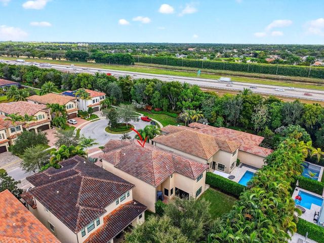 8158 Lawson Bridge Lane, Delray Beach, FL 33446