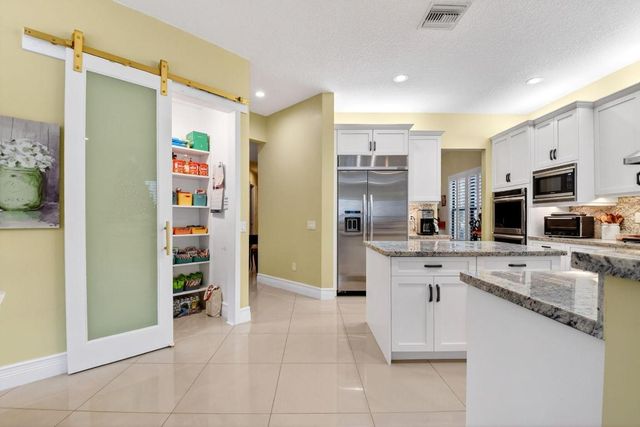 8158 Lawson Bridge Lane, Delray Beach, FL 33446