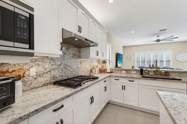 8158 Lawson Bridge Lane, Delray Beach, FL 33446