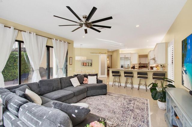 8158 Lawson Bridge Lane, Delray Beach, FL 33446