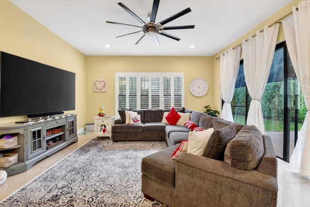 8158 Lawson Bridge Lane, Delray Beach, FL 33446