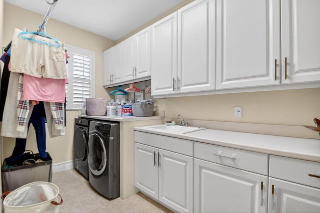 8158 Lawson Bridge Lane, Delray Beach, FL 33446