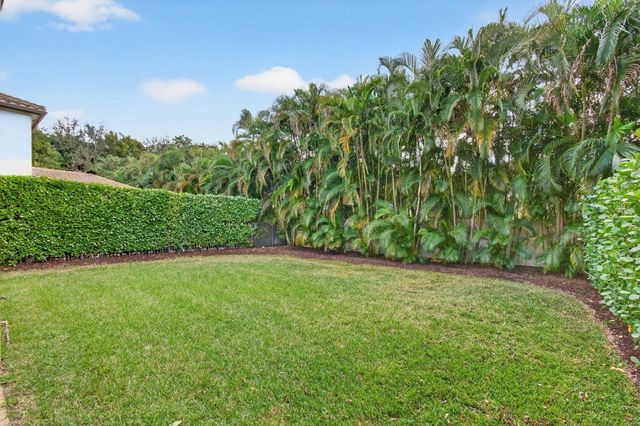 8158 Lawson Bridge Lane, Delray Beach, FL 33446