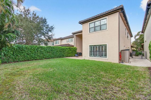 8158 Lawson Bridge Lane, Delray Beach, FL 33446