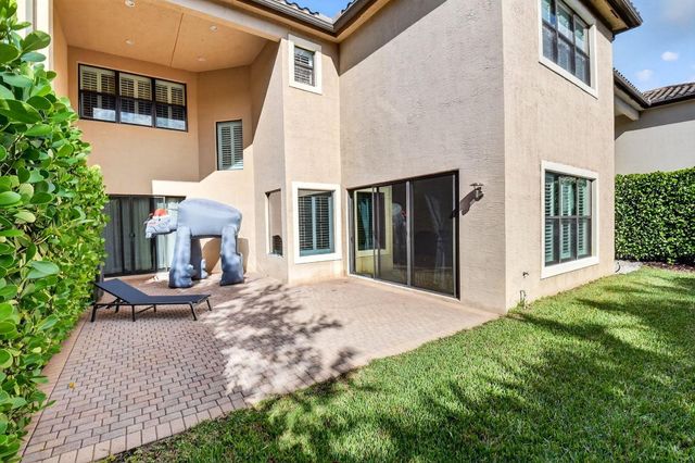 8158 Lawson Bridge Lane, Delray Beach, FL 33446