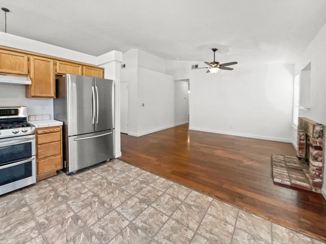 1041 Shenencock Way, Roseville, CA 95747