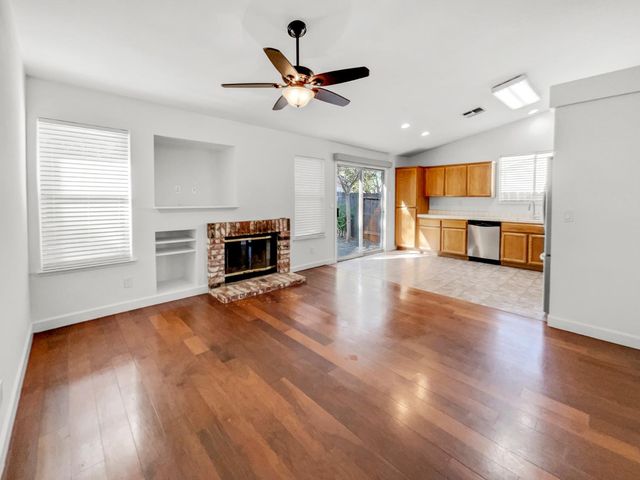 1041 Shenencock Way, Roseville, CA 95747