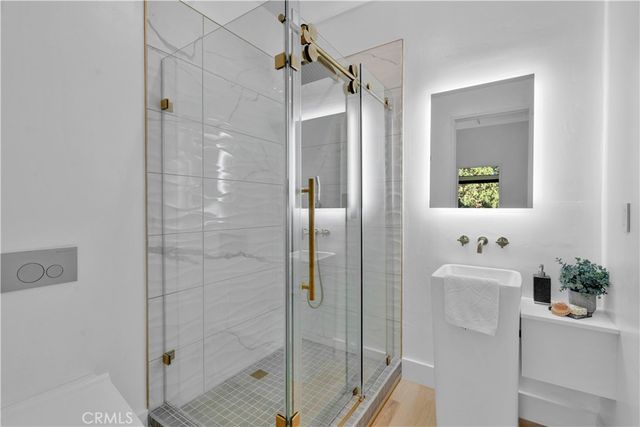 216 Leonard Lane, Big Bear, CA 92386