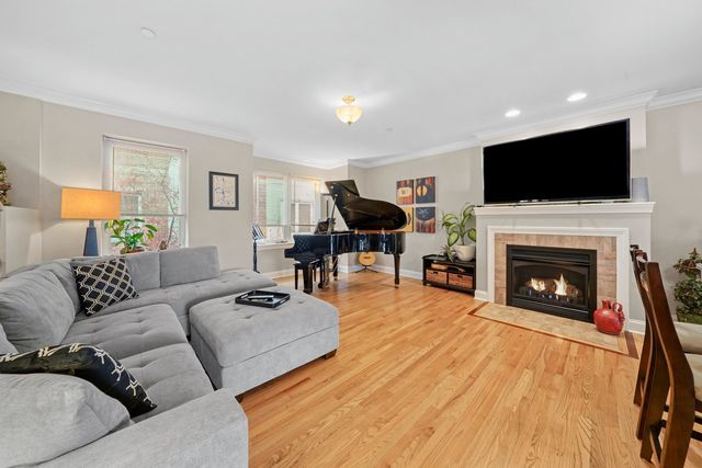 3922 Wehrman Avenue 3922, Schiller Park, IL 60176